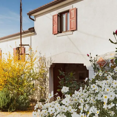 Lantgård Tourist Farm Skerlj *