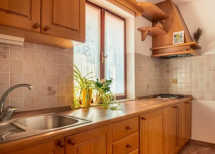 Tourist Farm škerlj