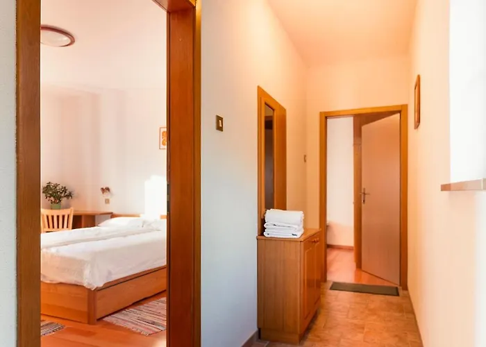 Bauernhof Tourist Farm škerlj